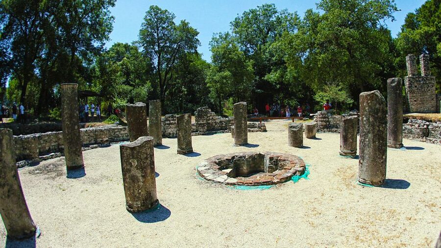 Day Trip to Saranda and Butrint National Park from Corfu - Who should choose this trip?