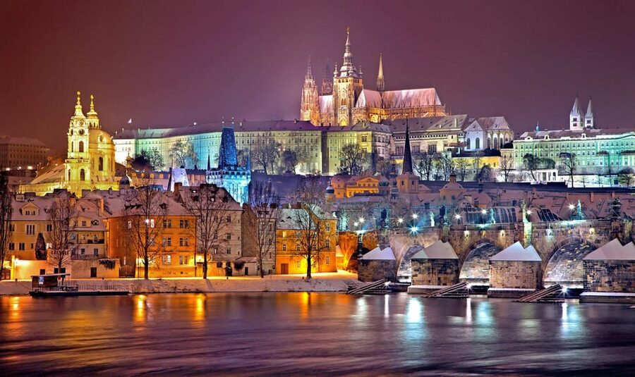 Day trips from Vienna: Prague One Day Guided Tour - Lesser Town and the final free hours