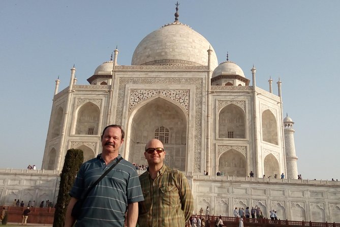 Delhi to Agra Taj Mahal Private Day Trip by Superfast Train - The market and the shopping question