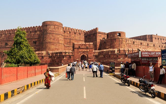 Delhi to Agra Taj Mahal Private Day Trip by Superfast Train - What the $170 price really covers