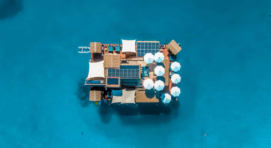 Denarau: Seventh Heaven Floating Bar Day Trip - Finding your place on the pontoon