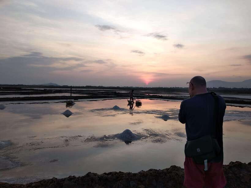 Discover Kampot-Kep for a day trip include Bokor mountain - Secret Lake and the quieter final stop
