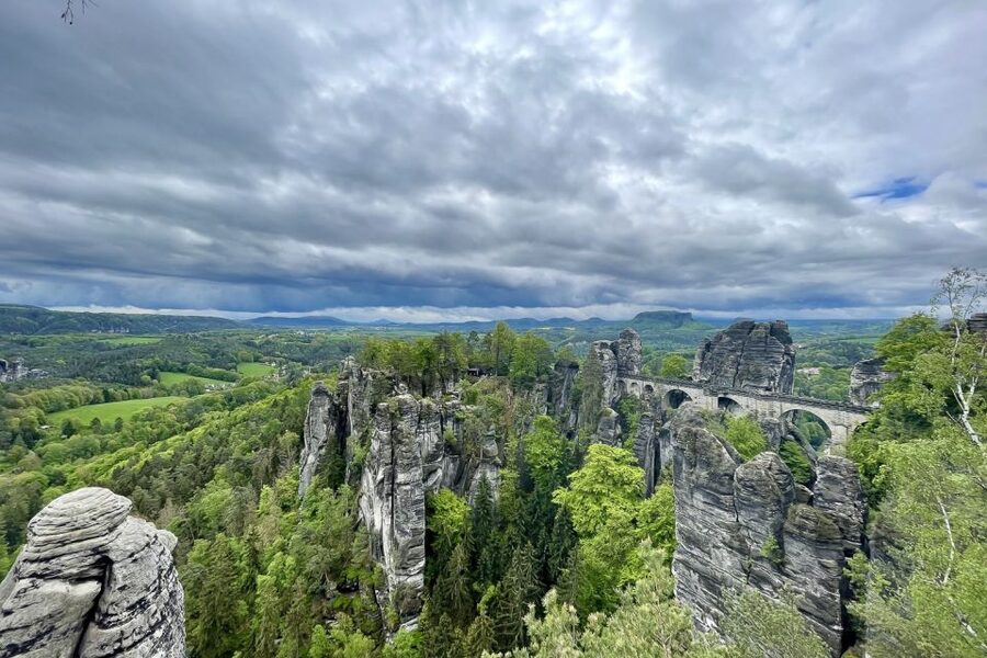 Dresden: Hassle-free trip to Bohemian and Saxon Switzerland - The hiking tour reaches Pravčická Arch