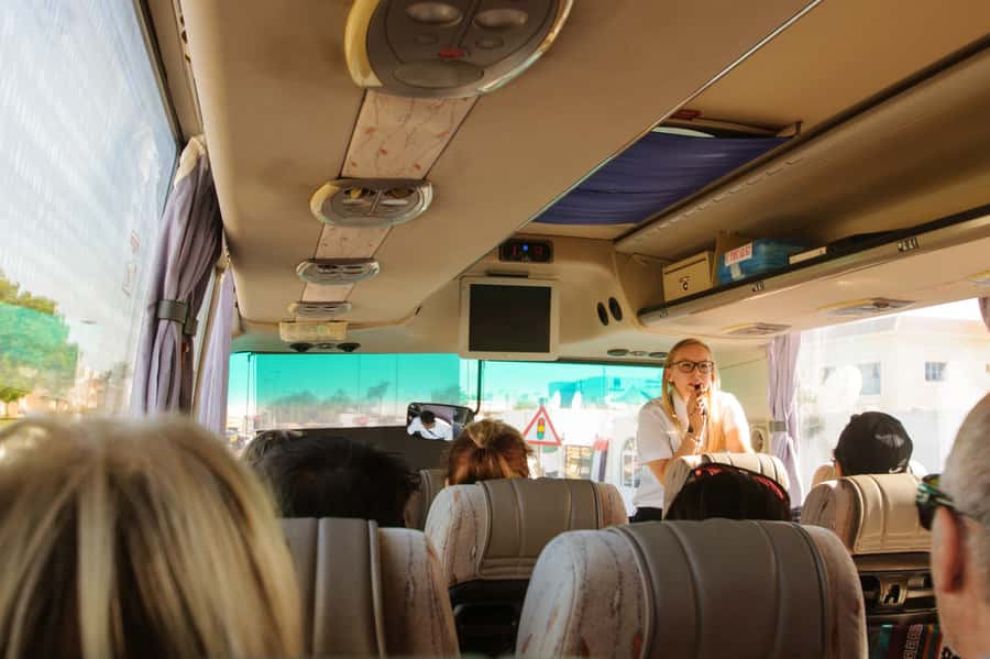Dubai: Historic City Highlights Day Trip - Jumeirah Mosque and the city’s public traditions