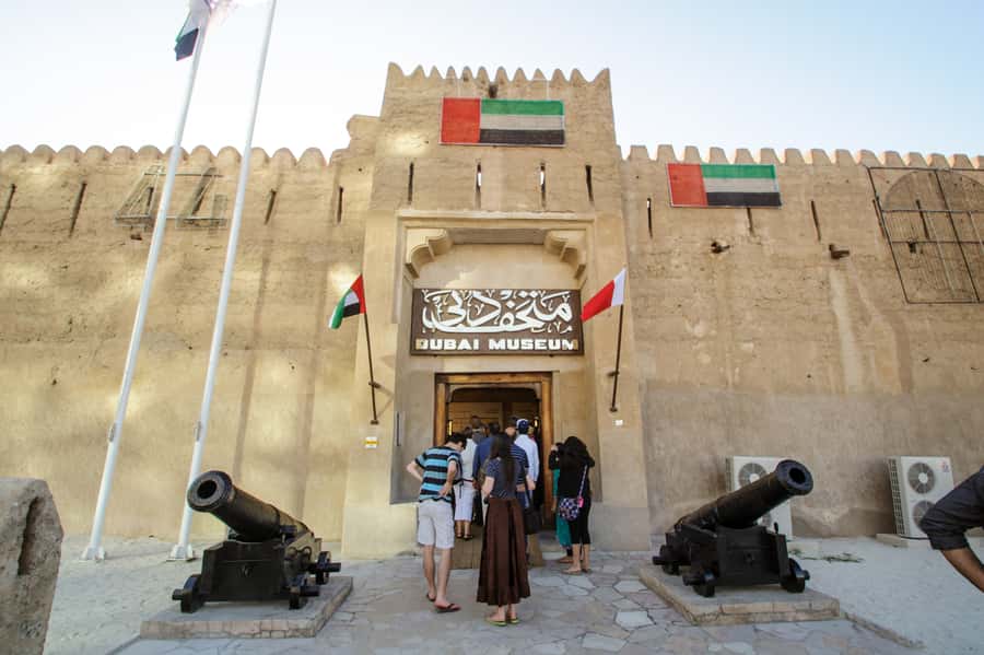 Dubai: Historic City Highlights Day Trip - Spice Souk scents and Gold Souk pressure
