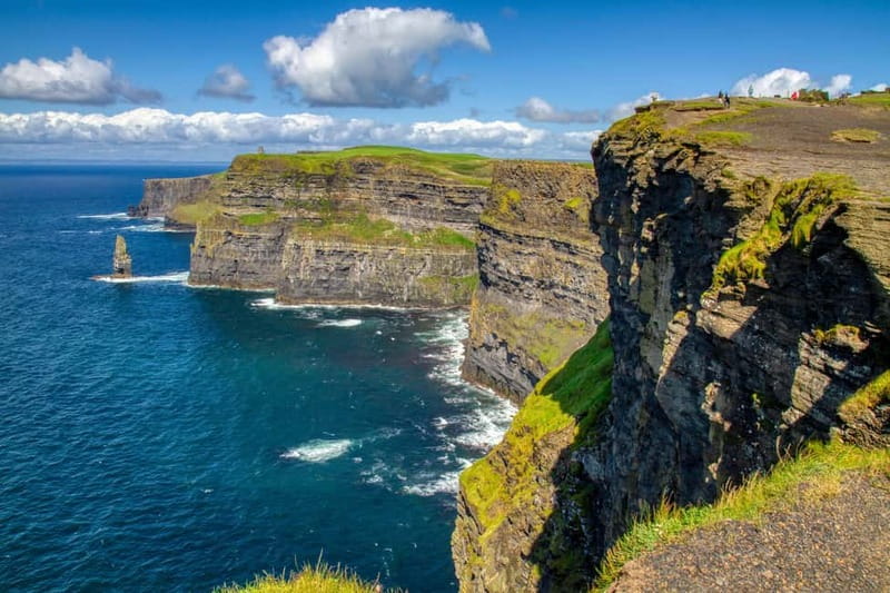 Dublin: Cliffs of Moher, Bunratty Castle and Ennis Day Trip - Ennis gives the day room to breathe