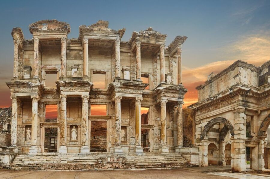 Ephesus and Pamukkale: Day Trip by Plane from Istanbul - The day starts with Istanbul airport transfers