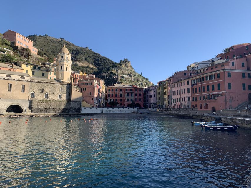Florence: Cinque Terre Day Trip with Optional Street Food - Train and ferry option versus transport only