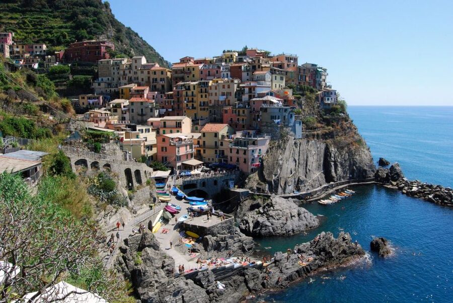 Florence: Cinque Terre Day Trip with Optional Street Food - Riomaggiore: steep lanes and strong views