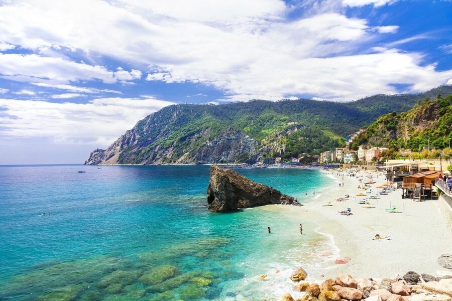 Florence: Day Trip to Cinque Terre with Optional Street Food - Manarola: the postcard opening