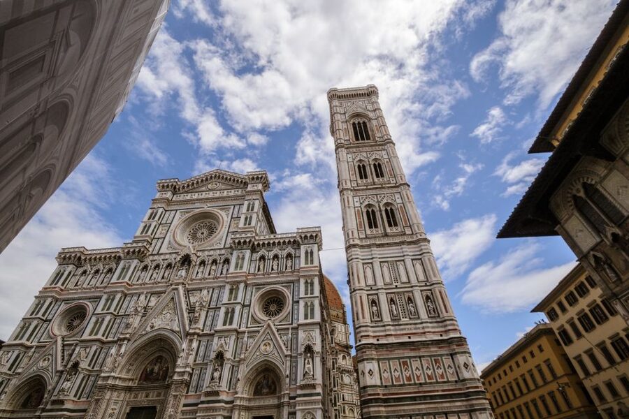 Florence: Full-Day Trip by High-Speed Train from Rome - The central squares and Ponte Vecchio