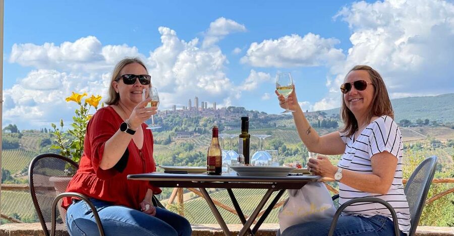Florence: Wineries, Tastings, Lunch & San Gimignano Day Trip - Why this Chianti day trip works so well