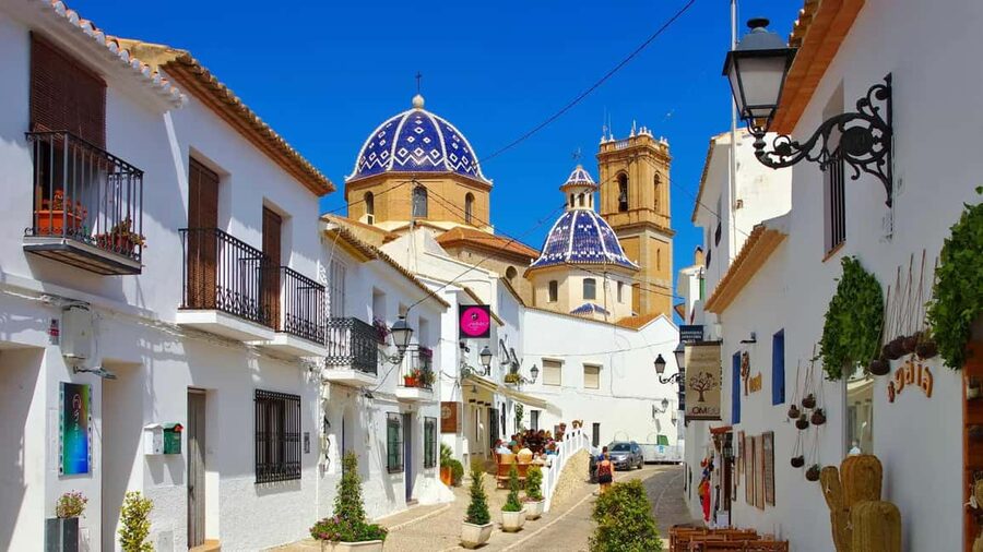 From Alicante/Benidorm: Guadalest & Altea Day Trip - Guadalest, a village above the valley