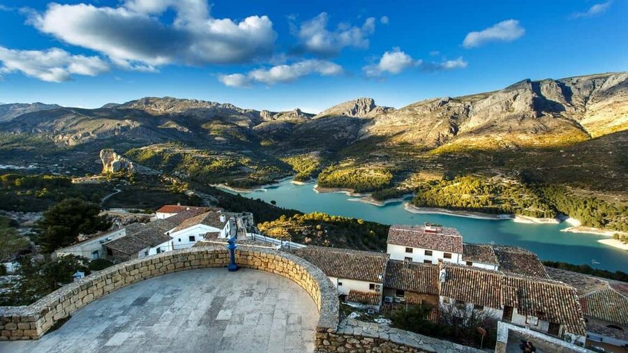 From Alicante/Benidorm: Guadalest & Altea Day Trip - Who should book this outing?