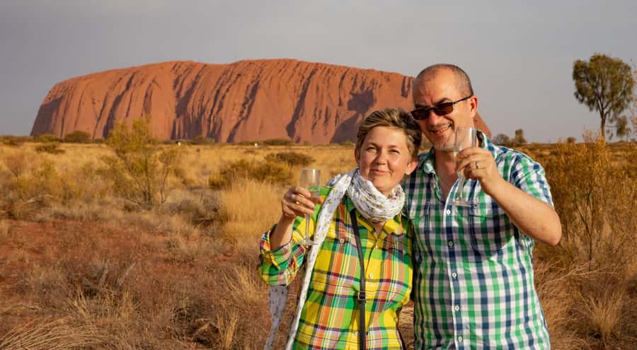 From Alice Springs: Day Trip to Uluru with BBQ Dinner - What to pack for this Red Centre day
