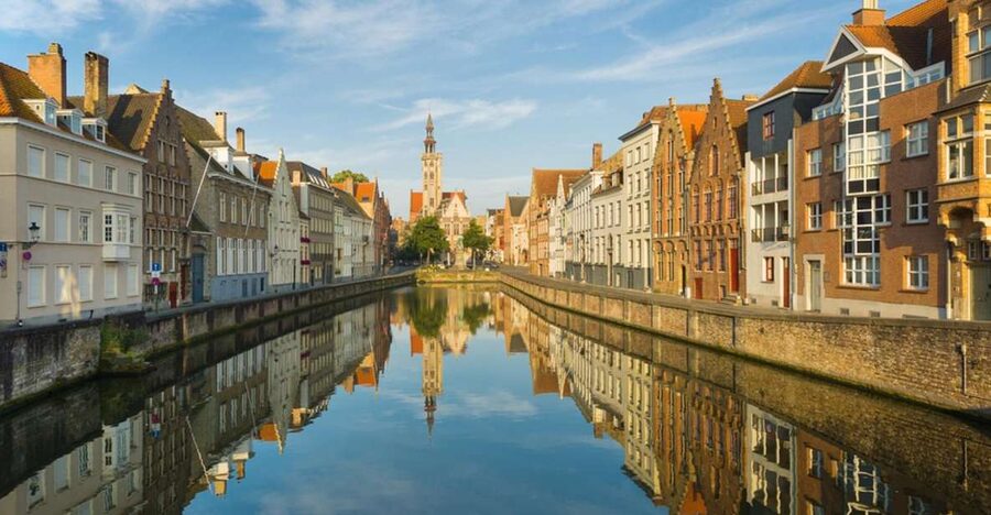 From Amsterdam: Day Trip to Bruges in Spanish or English - Is $55 good value?