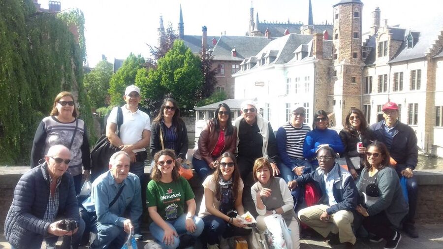 From Amsterdam: Day Trip to Bruges in Spanish or English - The Church of Our Lady and Michelangelo’s Madonna