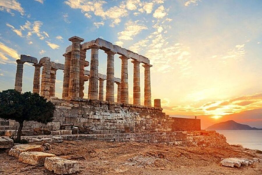 From Athens: Cape Sounion Day Trip at Sunset - Vouliagmeni Lake gives the ride a useful pause