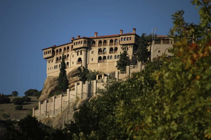 From Athens: Meteora Caves & Monasteries Day Trip by Train - Meeting the guide in Kalambaka