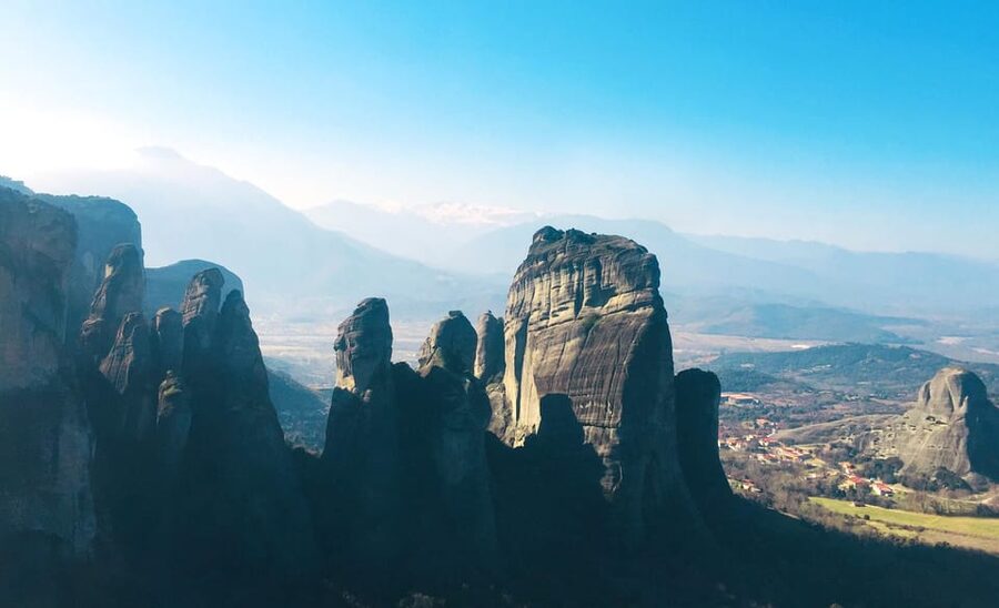 From Athens: Meteora Full-Day Trip with Guide on Luxury Bus - First views of the rocks above Kalampaka