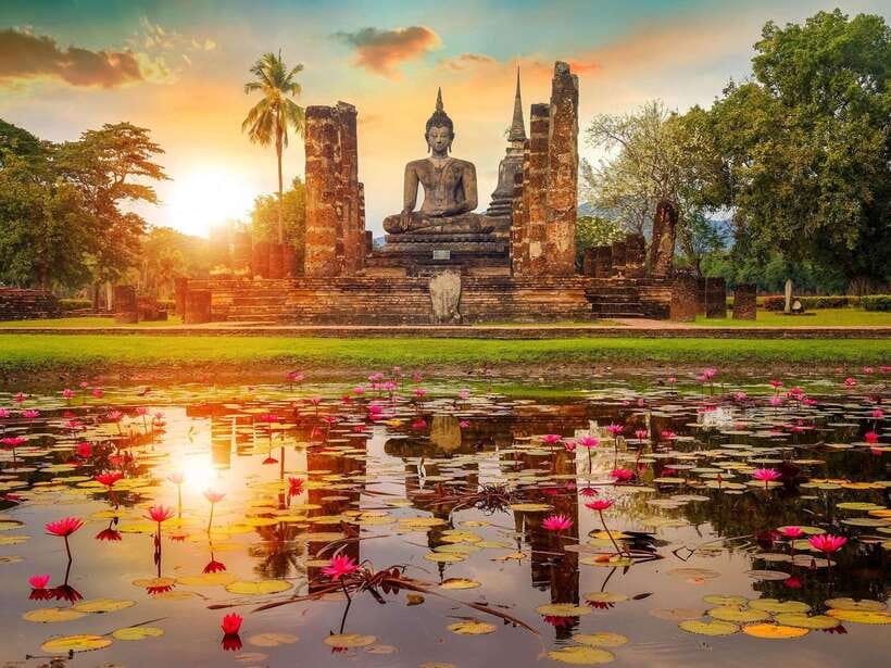 From Bangkok: Ayutthaya Historical Park Guided Day Trip - Wat Phra Sri Sanphet and the heart of the old capital