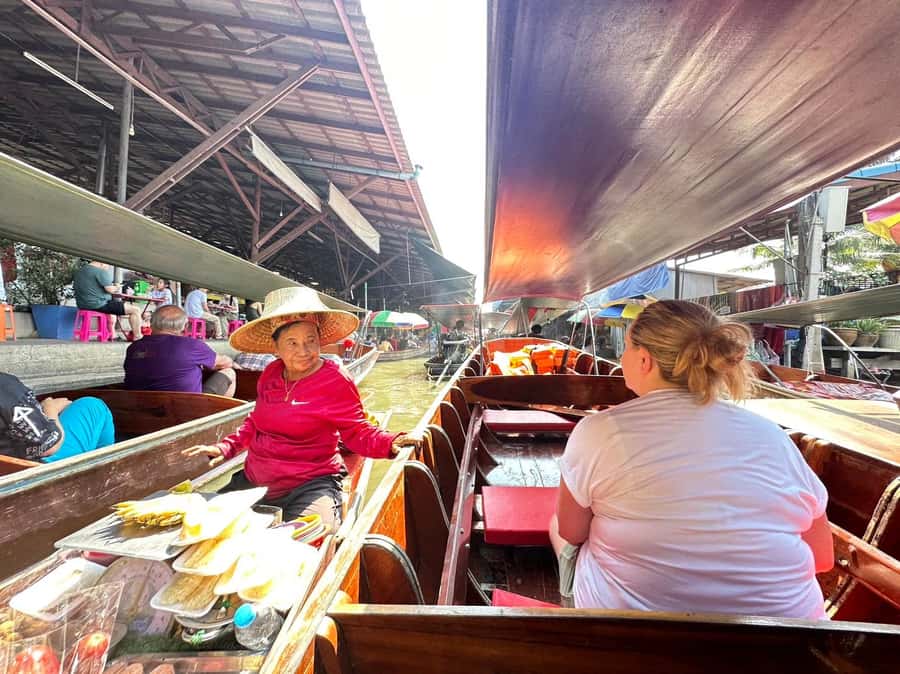 From Bangkok: Floating Market & Ayutthaya Private Day Trip - Guides, drivers, and the comfort factor