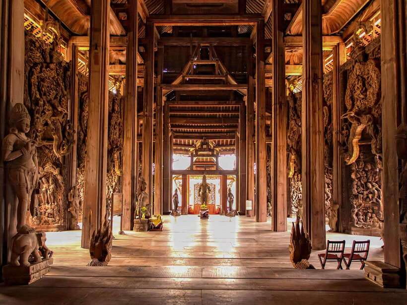 From Bangkok: Pattaya Koh Larn & Sanctuary of Truth Day Trip - What the guides add to the experience