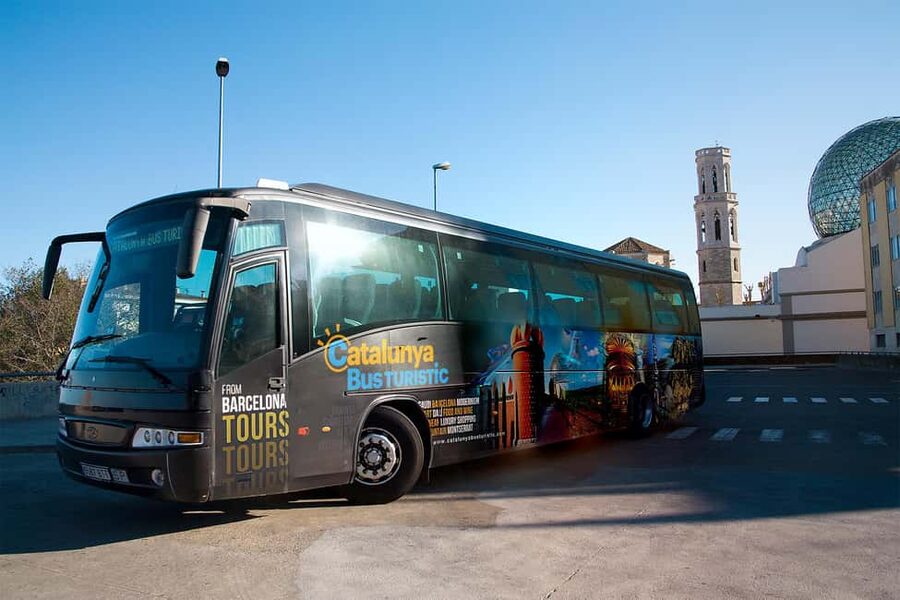 From Barcelona: Girona&Dalí Museum Day Trip with Small Group - Girona free time: lunch, lanes, and a timing choice