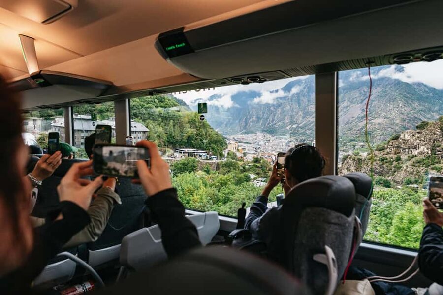 From Barcelona: Guided Day Trip to Andorra, France and Spain - The guides make a real difference