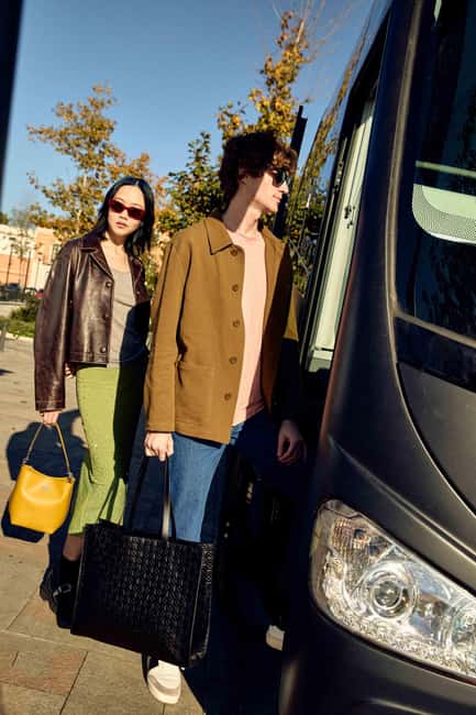 From Barcelona: La Roca Village Shopping Express® Day Trip - Eating and taking breaks between shops