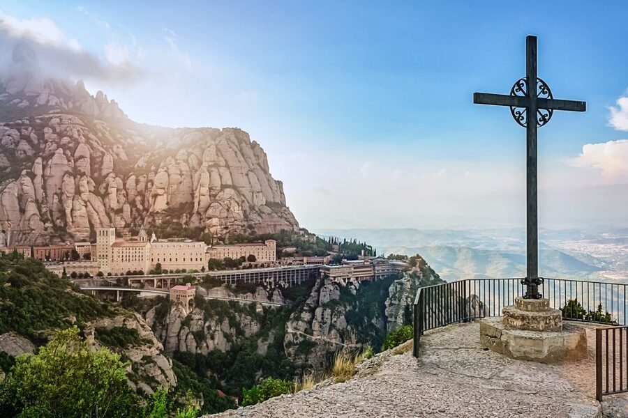 From Barcelona: Montserrat Day Trip with Optional Tickets - Why Montserrat deserves a day outside Barcelona