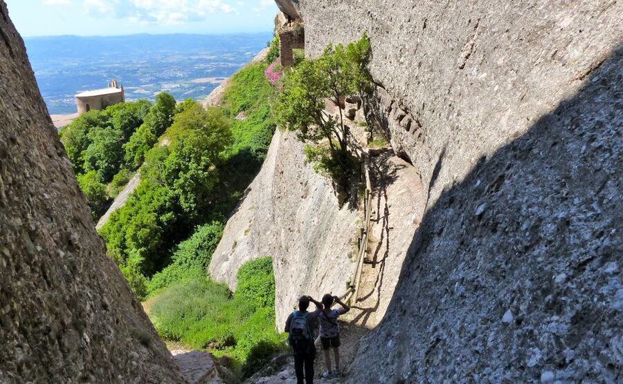 From Barcelona: Montserrat Full-Day Trip with Guided Hike - Who should book this Montserrat outing