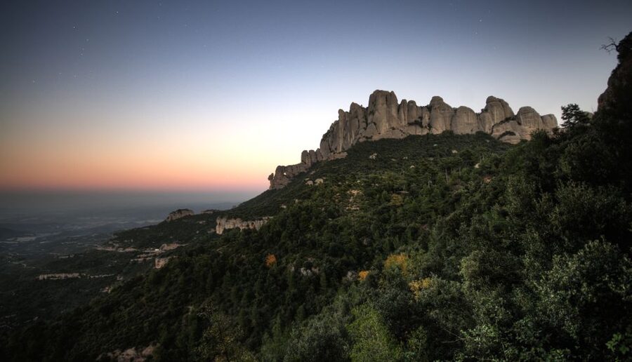 From Barcelona: Montserrat Full-Day Trip with Guided Hike - The four-hour hike and what it demands