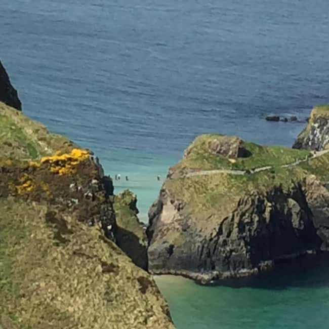 From Belfast: Giants Causeway Day Trip - Portaneevy brings the best early view