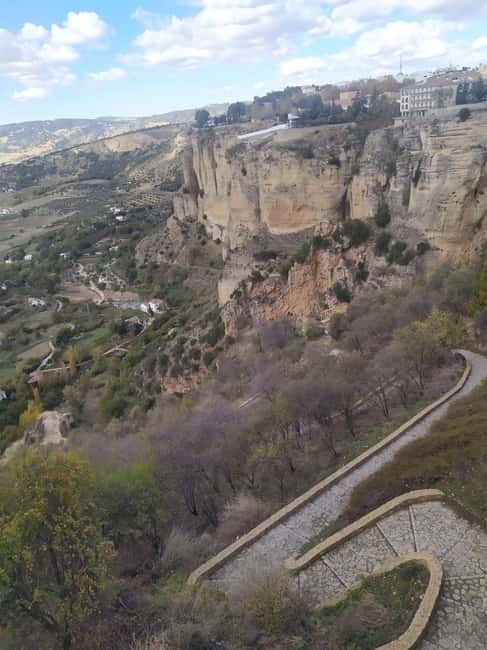 From Benalmadena: Ronda+Setenil de las Bodegas Day Trip - How the $38 price compares