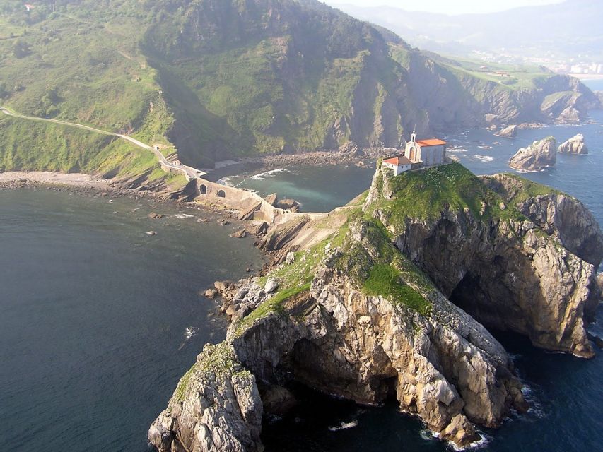 From Bilbao: Gaztelugatxe, Bermeo and Gernika Day Trip - San Juan de Gaztelugatxe: beauty with a physical price