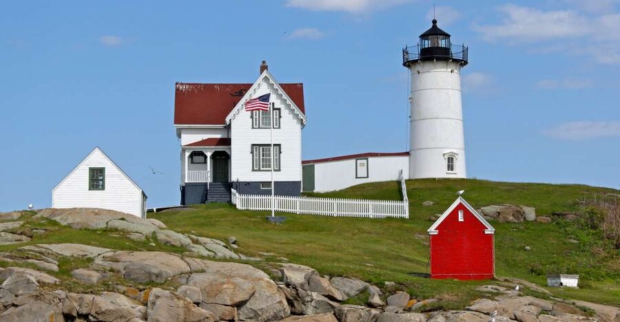 From Boston: Kennebunkport Day Trip & Optional Trolley Tour - Weather, walking, and what to pack