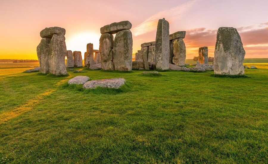 From Brighton: Stonehenge and Bath Full-Day Trip - Is the $120 price good value?