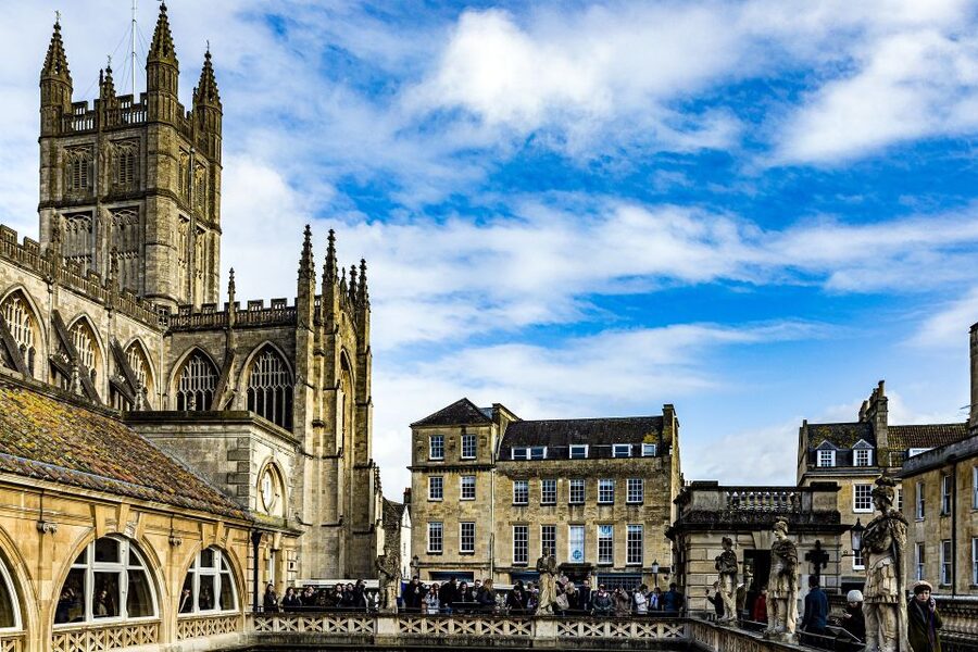From Brighton: Stonehenge and Bath Full-Day Trip - The practical side of a 12-hour outing