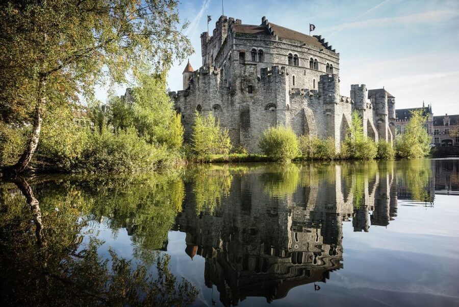 From Brussels: Bruges and Ghent Full-Day Trip by Train - Churches, art, and old squares in Bruges