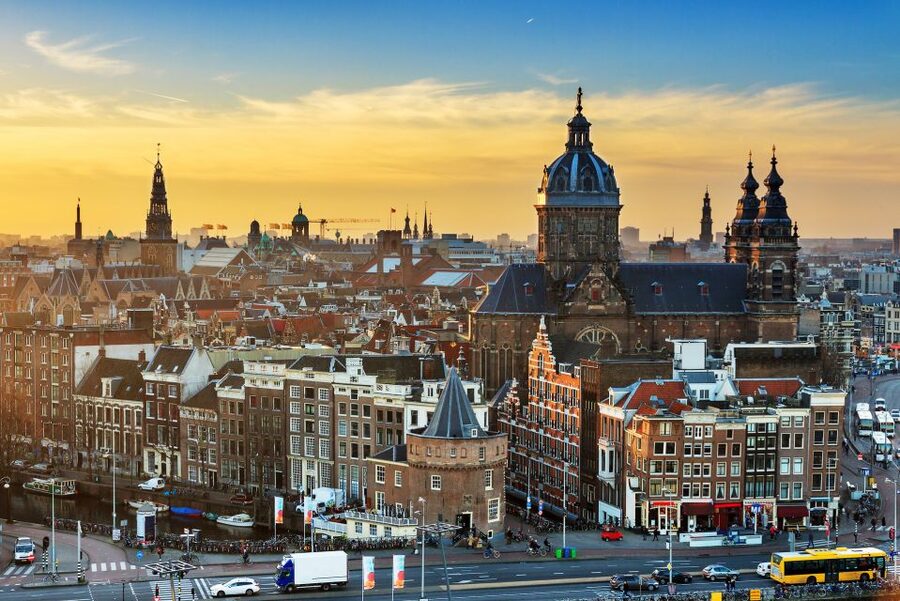 From Brussels: Day Trip to Amsterdam with Canal Boat Cruise - Should you book it?