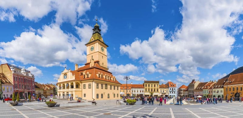 From Bucharest: Peles Castle, Brasov & Bran Castle Day Trip - Brașov’s Old Town in a short window