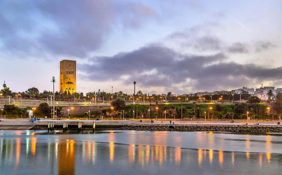 From Casablanca: Rabat Guided Day Trip with Hotel Transfers - Guides, vehicles, and the pace of the day