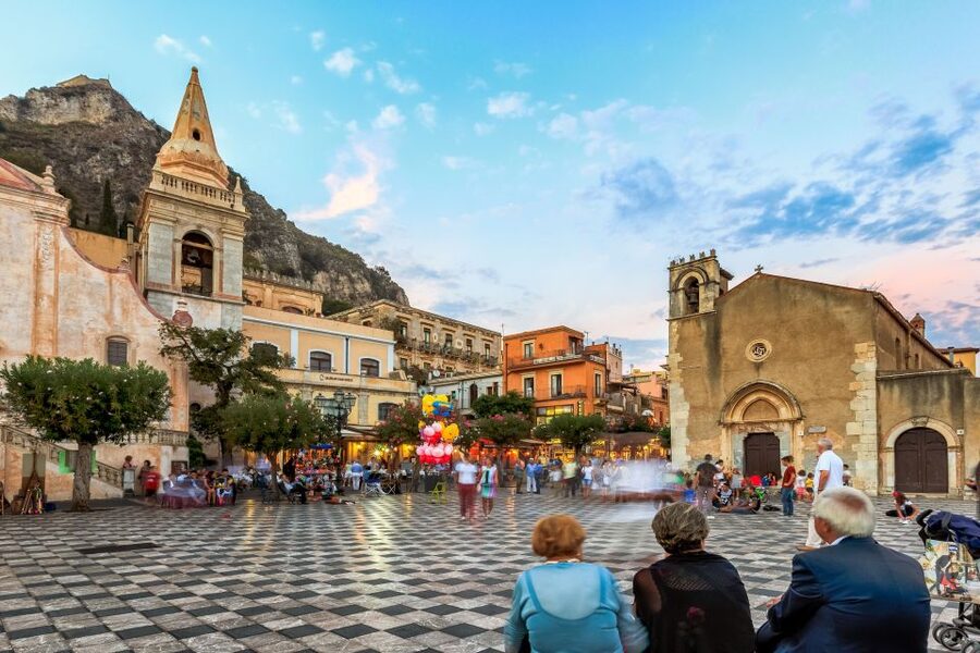 From Catania: Taormina, Isola Bella, and Castelmola Day Trip - Key points to know before booking