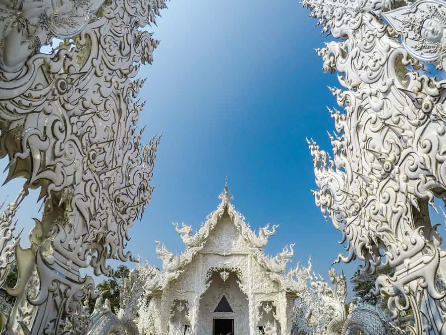 From Chiang Mai: Chiang Rai Guided Day Trip - The Big Buddha and the hilltop stop