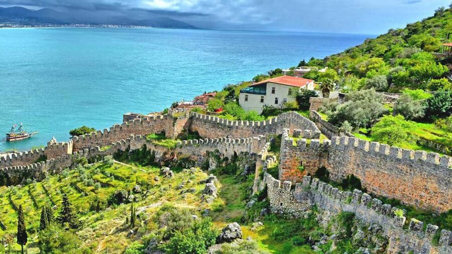 From city of Side: Guided Day Trip to Alanya City - Alanya Castle and the challenge of limited time