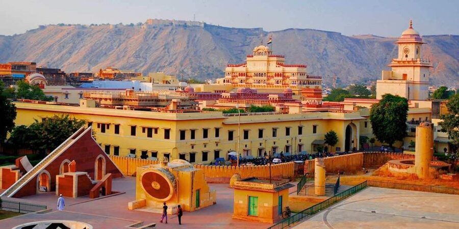 From Delhi: Jaipur Day Trip by Fast Train or Private Car - Monkey Temple or Patrika Gate