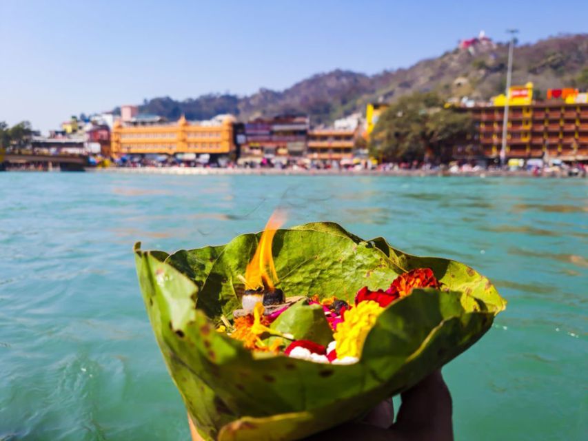 From Delhi: Rishikesh and Haridwar Day Trip - Rishikesh, the Ganges, and two famous bridges