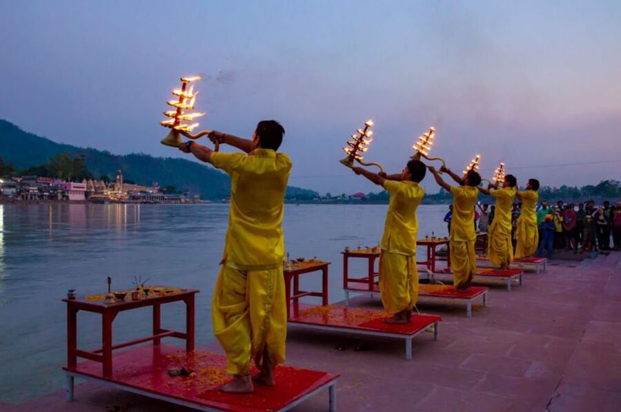 From Delhi: Rishikesh and Haridwar Day Trip - Lunch and the true cost of the day