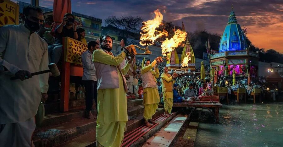 From Delhi: Rishikesh and Haridwar Day Trip - Leaving Delhi at 5 AM